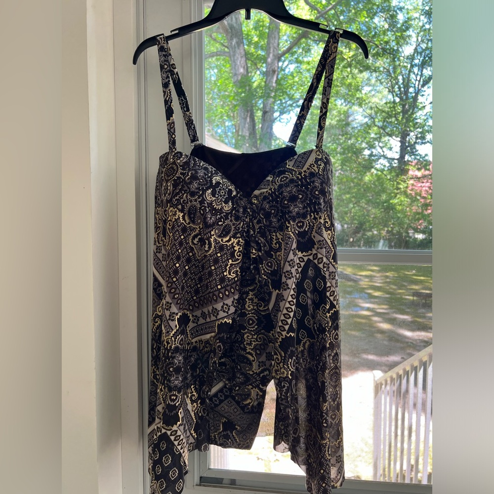 Women’s NWT Size 18 One Piece Swimsuit